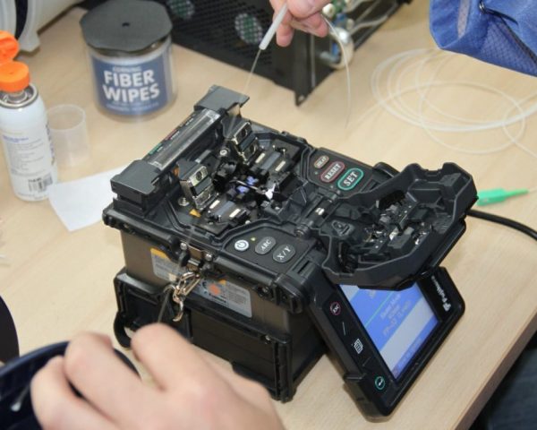 Equipamiento Fibra Óptica